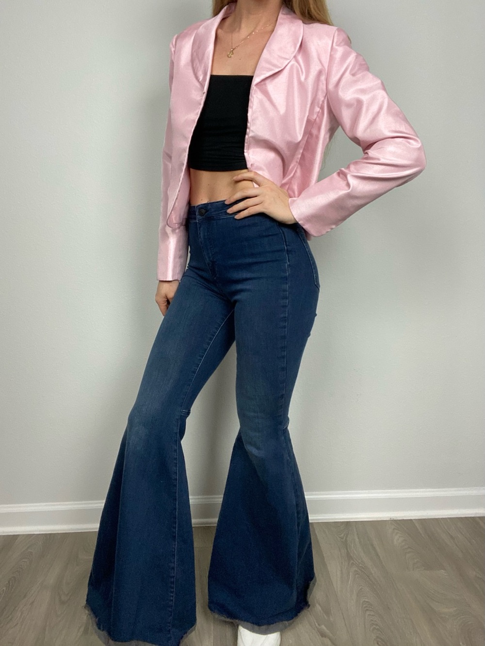 VINTAGE Le Suit Icy Sheen Pale Baby Pink Shimmer Cropped Blazer Jacket Y2K